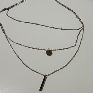 Elegant Gold Layered Necklace